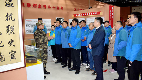 公司北景區(qū)運(yùn)營黨支部“奮斗百年路 啟航新征程--學(xué)黨史、悟思想、辦實(shí)事、開新局”寒蔥嶺密營遺址愛國主義教育實(shí)地考察主題黨日活動(dòng)